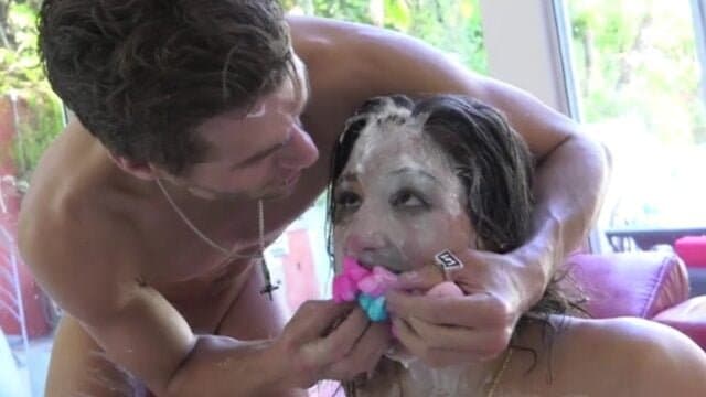 ABELLA DANGER food porn nourriture dans le cul et domination